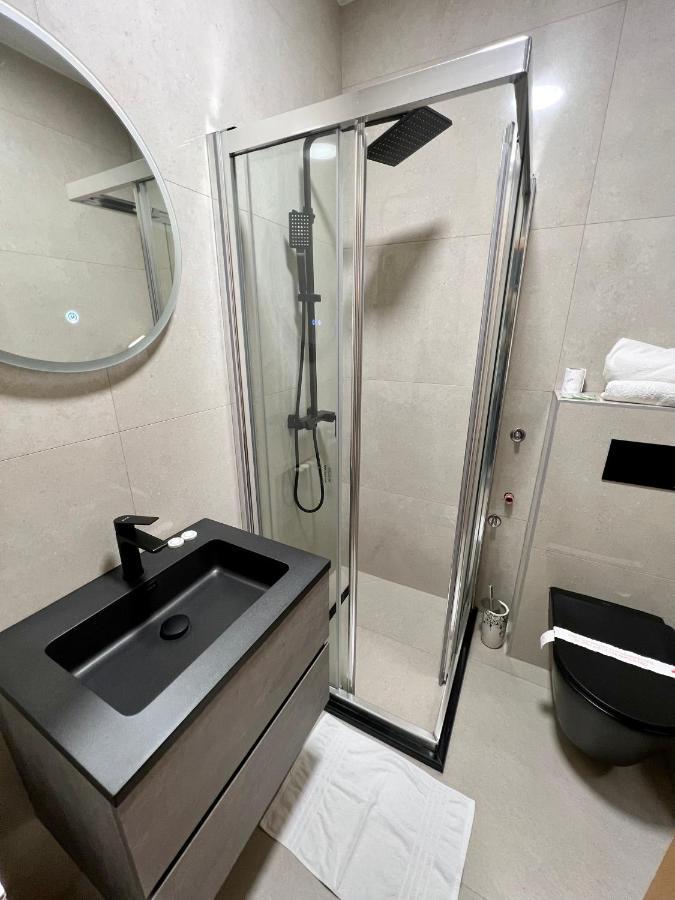 Hotel Brkic Sarajevo Airport - Free Parking Dış mekan fotoğraf