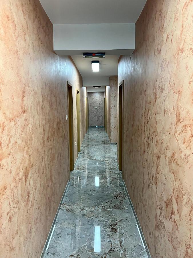 Hotel Brkic Sarajevo Airport - Free Parking Dış mekan fotoğraf