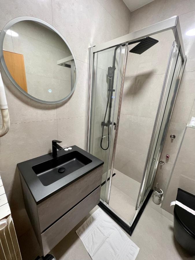 Hotel Brkic Sarajevo Airport - Free Parking Dış mekan fotoğraf