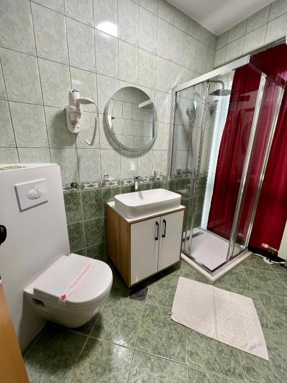 Hotel Brkic Sarajevo Airport - Free Parking Dış mekan fotoğraf