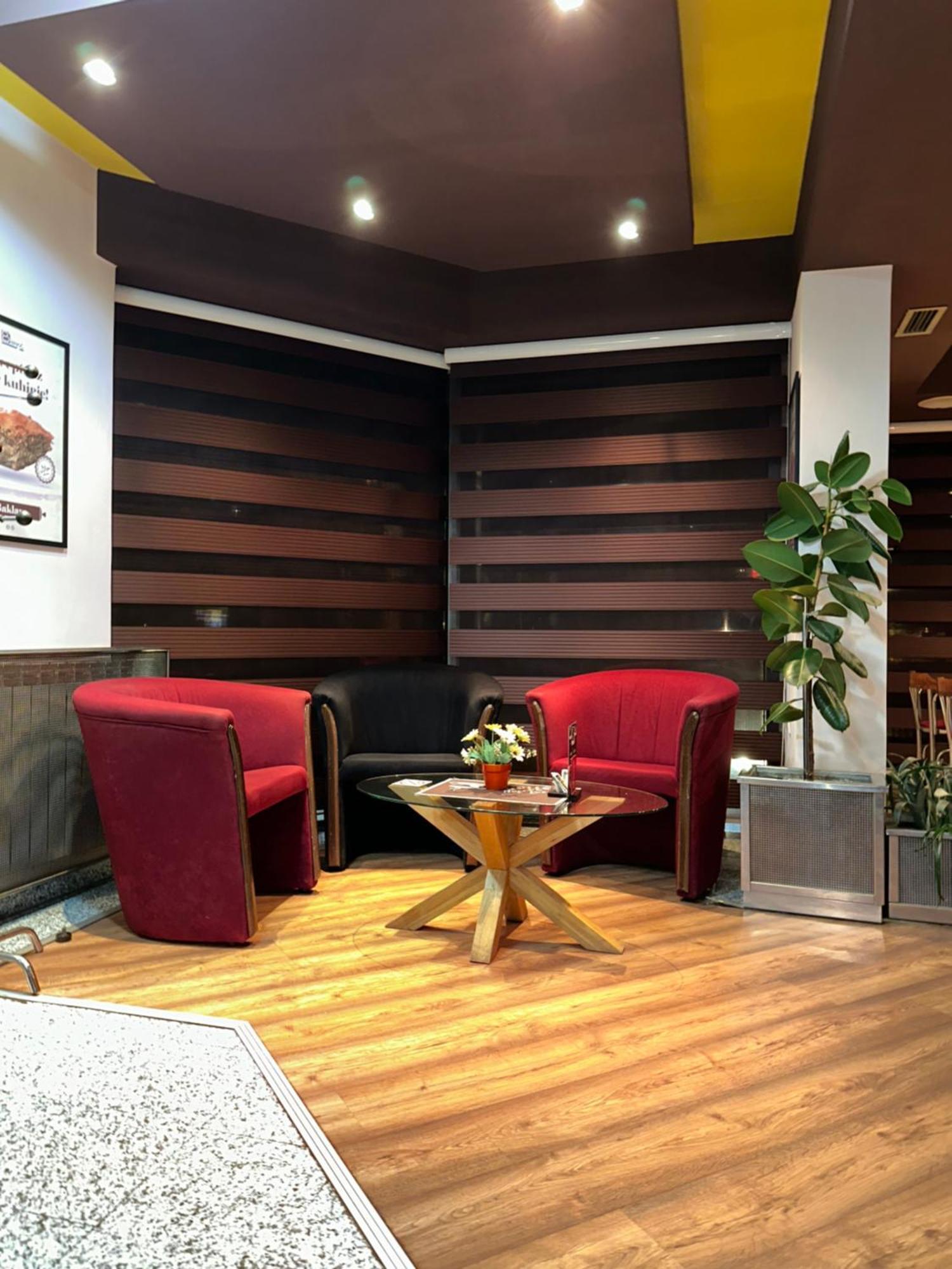 Hotel Brkic Sarajevo Airport - Free Parking Dış mekan fotoğraf